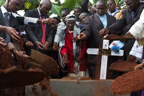 The Young Hopes Of Kenya Laid In The Grave The New York Times