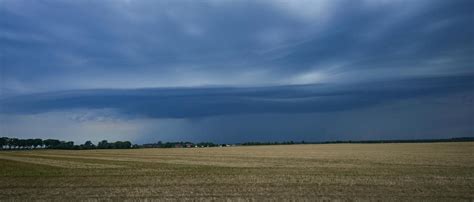 Wetter In Berlin Und Brandenburg Gewitter Und Starkregen Erwartet