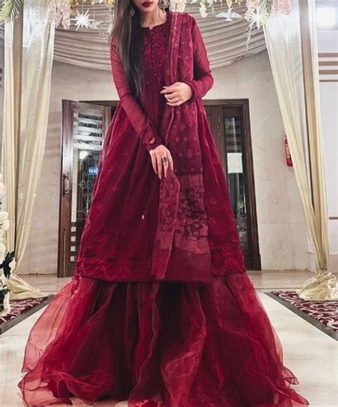 Pin By On Tailor Design Pakistani Dresses Pakistani