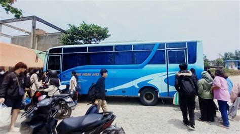 Terminal Bus Sangatta Terpantau Masih Ramai Pagi Ini 2 Unit Berangkat