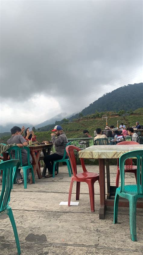 Puncak Warpat Fotografi Alam Fotografi Perjalanan Gambar Kota