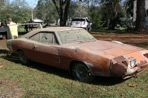 Barn Find 1969 Dodge Daytona Charger Discovered In Alabama Hot Rod