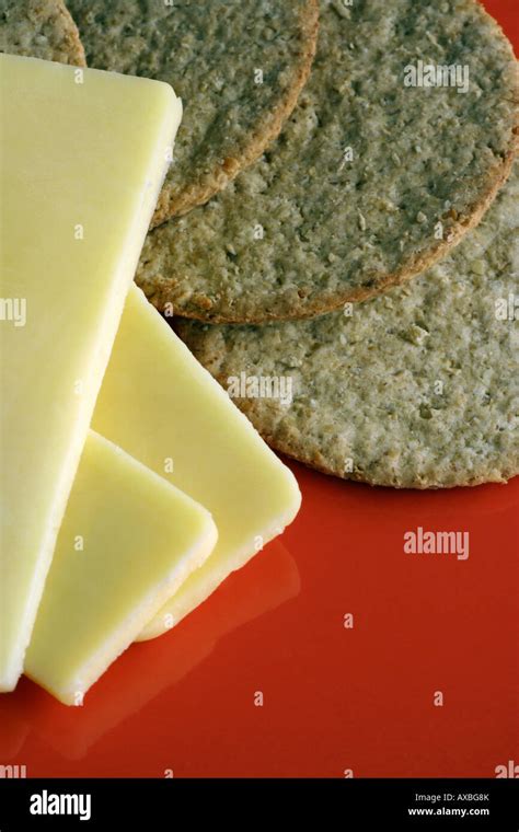 Oatcakes and cheese Stock Photo - Alamy