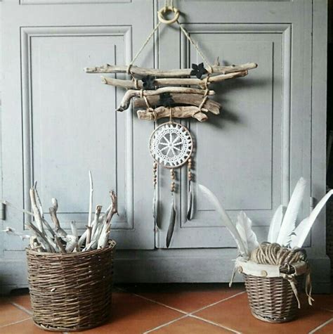 Pin en Macrame | Móvil madera a la deriva, Trozos de madera pintada ...