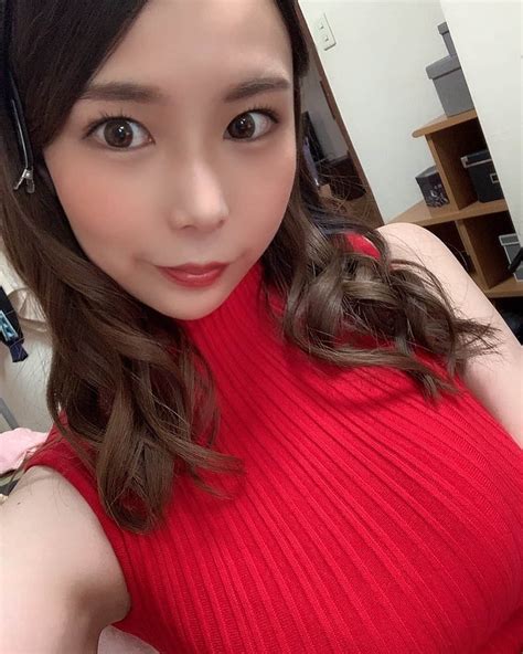 吉根ゆりあさんのインスタグラム写真 吉根ゆりあinstagram 「ピンついてるけど、今日の共演撮影のオフショットどうぞヽ ˙ ˙ 吉根ゆりあ Av女優 撮影オフショット