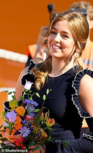 Princess Alexia S Solo Debut Queen M Xima And King Willem Alexander Of