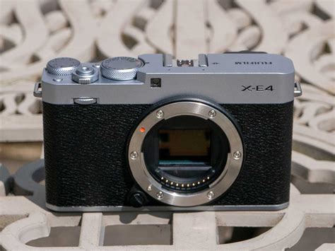 36％割引ブラック系【即納】 Fujifilm X E4 シルバー デジタルカメラ カメラブラック系 Otaonarenanejp