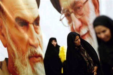 Iran Ajatollah Kritisiert Frauen Boom Auf Dem Arbeitsmarkt Politik