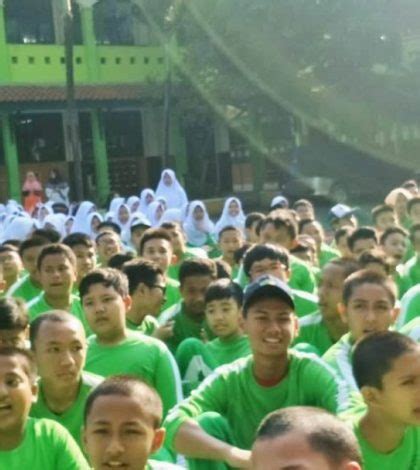 peringati hari anak nasional  mtsn  tangsel adakan deklarasi
