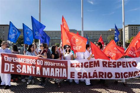 Greve De Enfermeiros Encerrou Servi Os No Hospital De Santa Maria