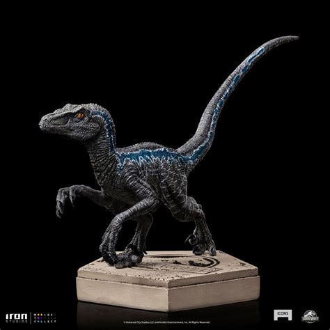 Iron Studios Jurassic World Icons Velociraptor Blue Statue Q