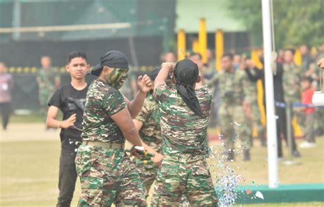 Upacara Hut Tni Ke Dimeriahkan Atraksi Barongsai Dan Aksi Bela Diri