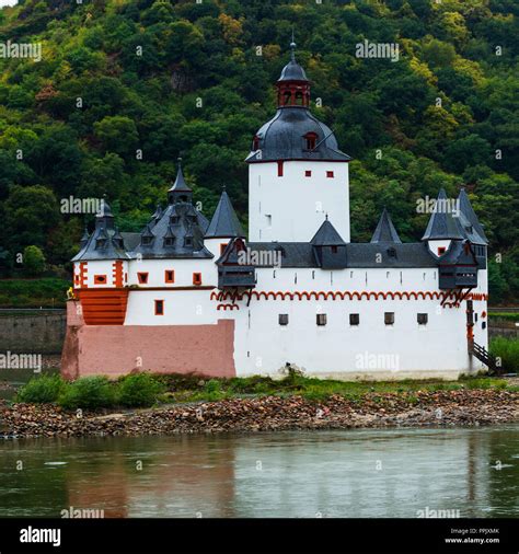 Rhine river germany castle rhineland hi-res stock photography and ...