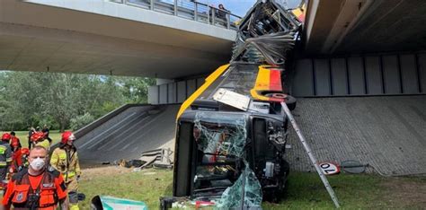 Rusza proces kierowcy autobusu który spadł z mostu w Warszawie