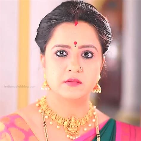 Kannada TV Actress Comp Mature Hot Saree Photos Starcelebblog