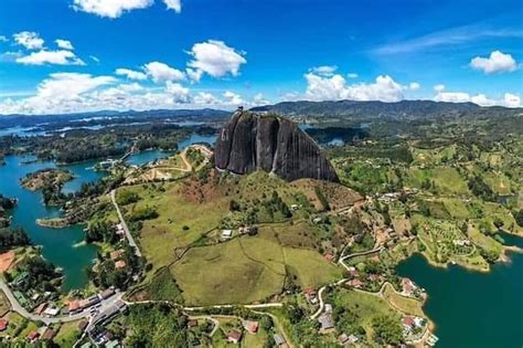 Desde Medell N Excursi N En Barco Por El Lago Guatape Y Caminata Por