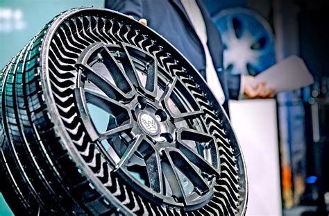 Безвоздушные шины Uptis от Michelin и GM