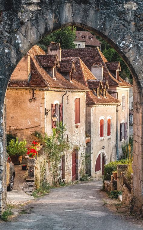 Saint Cirq Lapopie Plus Beau Village De France