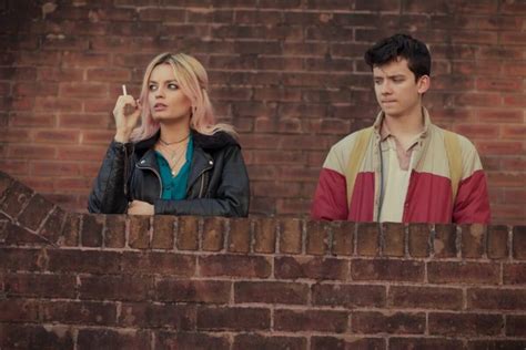 Sex Education Sur Netflix Qui Sont Emma Mackey Et Asa Butterfield Les Figures
