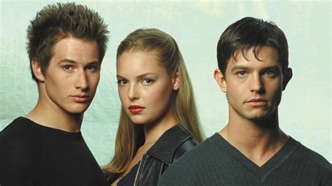 Roswell (TV Show, 1999 - 2002) - MovieMeter.com