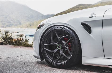 Alfa Romeo Giulia Quadrifoglio White Brixton Forged Pf Duo Wheel