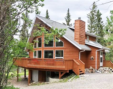 12 Coziest CABINS in Jasper National Park