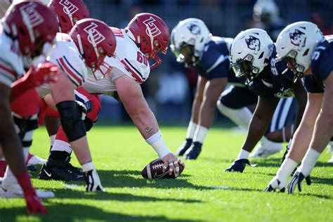 Uconn Will Play Marshall In The Myrtle Beach Bowl On Dec