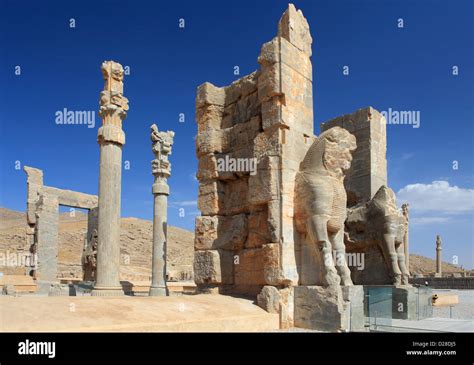 Gate Of Xerxes Persepolis Iran Hi Res Stock Photography And Images Alamy