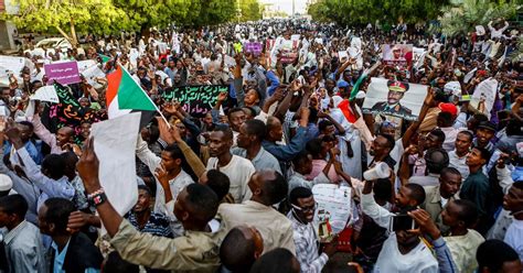 Soudan Les Militaires Tentent De Disperser Le Sit In Par La Force L