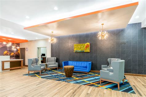 La Quinta Inn & Suites by Wyndham Oklahoma City Airport | Oklahoma City