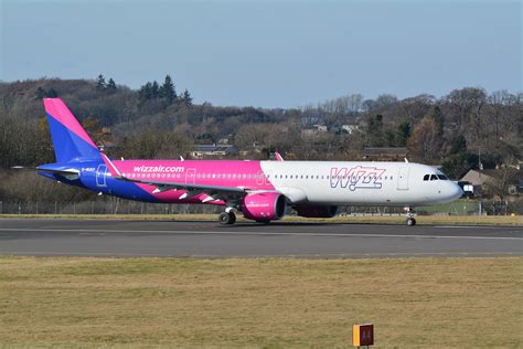 WIZZ AIR UK AIRBUS A321 NEO G WUKP Edinburgh February 2022 Flickr