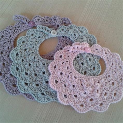 Vintage Baby Bibs - Crochet - Wonderlik