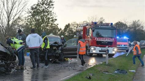 Zwei Schwerverletzte Unfall Auf Der B430 SHZ