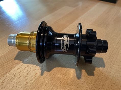 Hope Pro 2 Evo 142x12 Rear Hub For Sale