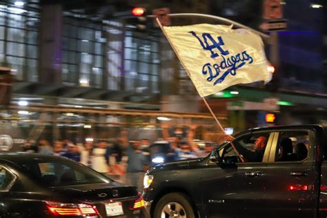 Fans Take Over The Streets Of Los Angeles To Celebrate The Dodgers’ World Series Win Daily Sundial