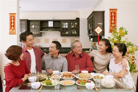 3,671 Chinese Family Dinner Stock Photos - Free & Royalty-Free Stock ...