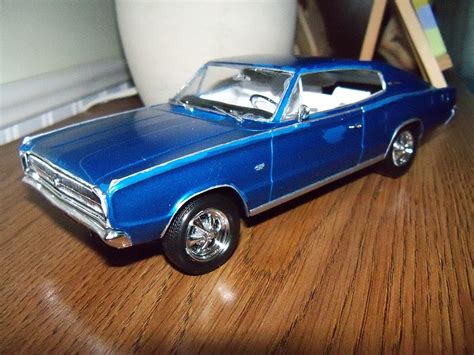 1967 Dodge Charger 426 Hemi 2 N1 Plastic Model Car Kit 1 25 Scale