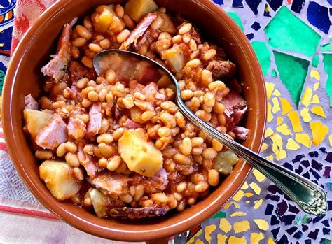 Portuguese Savory White Beans | kitchengetaway.com