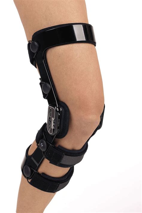 Buy Donjoy Titude Standard Knee Brace Online Sports Braces