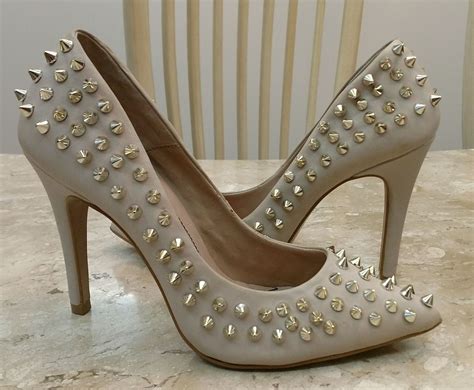 Scarpin Santa Lolla Spikes Sapato Feminino Santa Lolla Usado