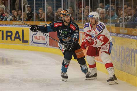 Icehl Petersen Schie T Den Kac Zum Sieg In Linz Hockeyreport Net