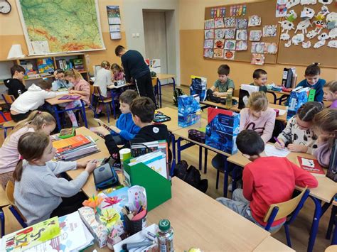 Mi Dzynarodowy Projekt Edukacyjny Czytam Z Klas Lekturki Spod Chmurki