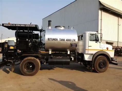 Bitumen Pressure Distributor For Road Construction Model Name Number