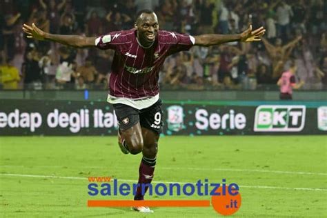 Salernitana Caccia Al Gol Perduto Martusciello Pensa A Simy Titolare