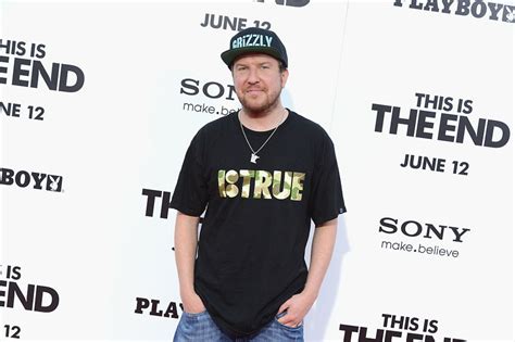 Video Shows Comedian Nick Swardson Getting Kicked Off Stage After ...