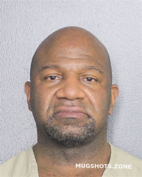 JONES NATHAN LAMONT 11 30 2021 Broward County Mugshots Zone