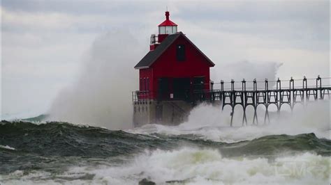 12 6 21 Grand Haven Mi Intense Gales Create Huge Waves Minor