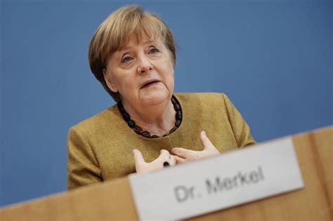 Angela Merkel Mit Einem Impfversprechen