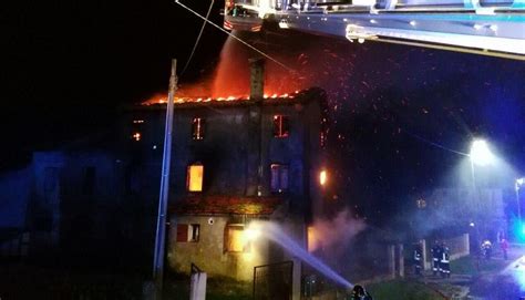 Un Pomeriggio Di Fuoco Nel Pordenonese Roghi A Pasiano E Brugnera