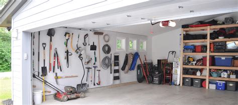 Five Tips For Decluttering Your Garage